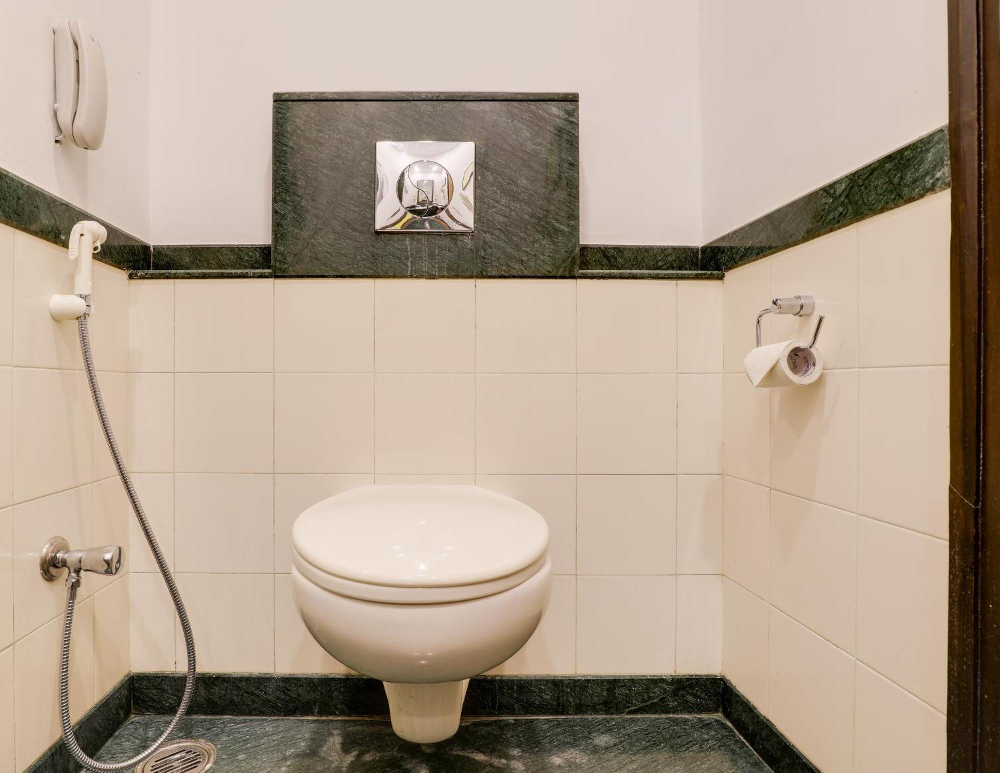 Lemon Tree Hotel Chandīgarh Екстериор снимка