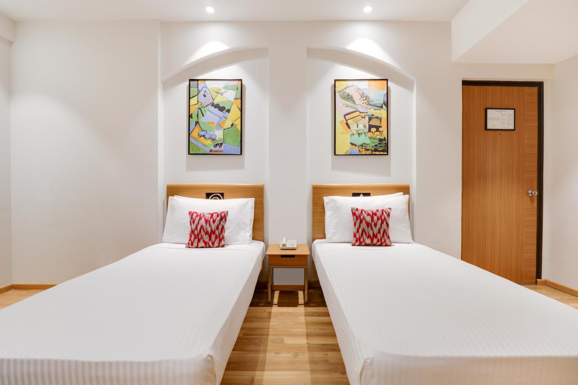 Lemon Tree Hotel Chandīgarh Екстериор снимка