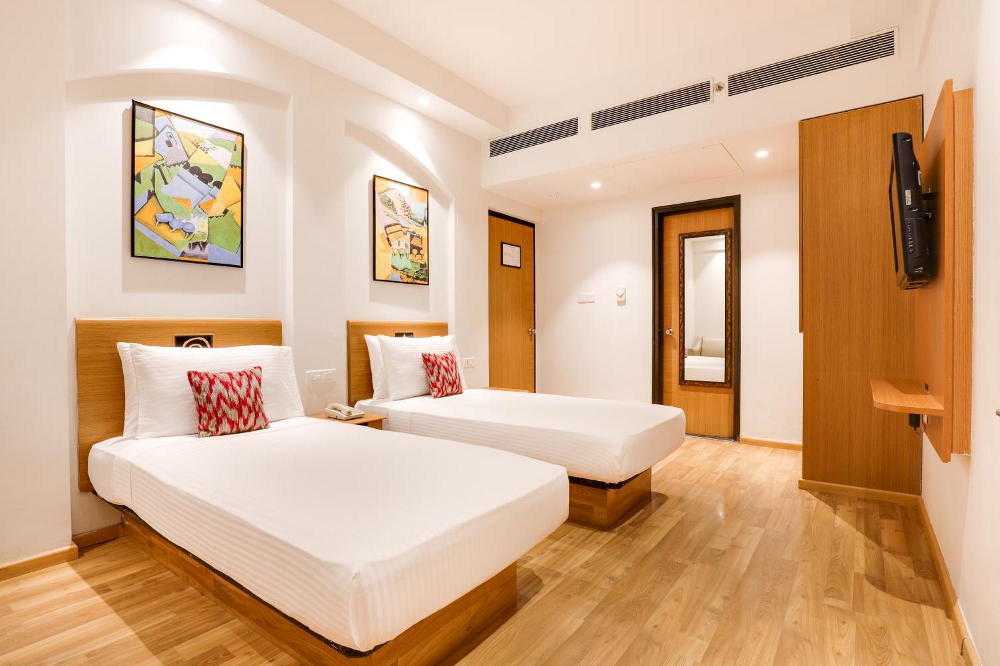 Lemon Tree Hotel Chandīgarh Екстериор снимка