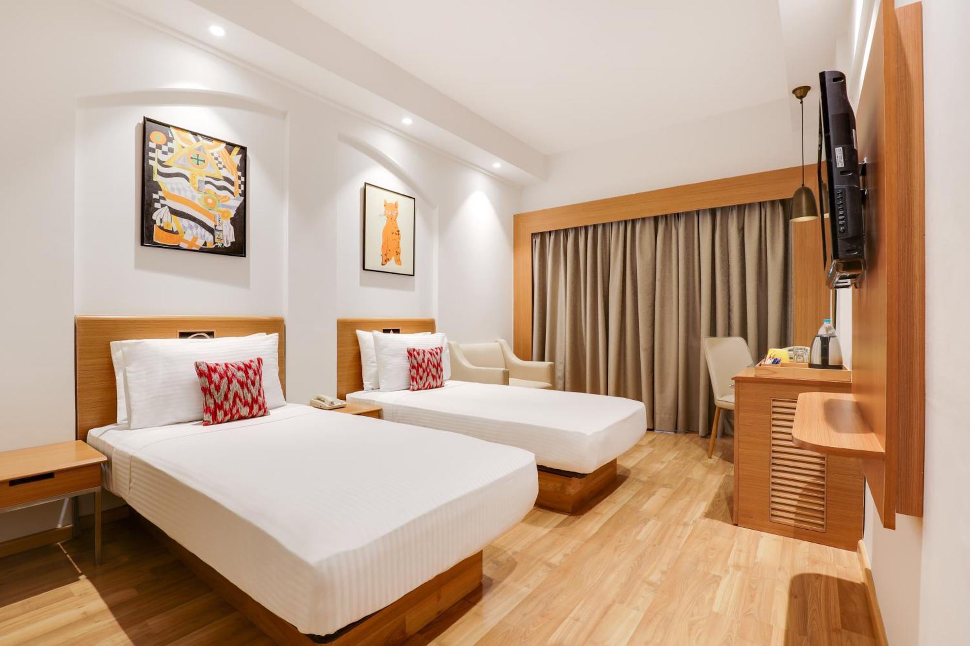 Lemon Tree Hotel Chandīgarh Екстериор снимка