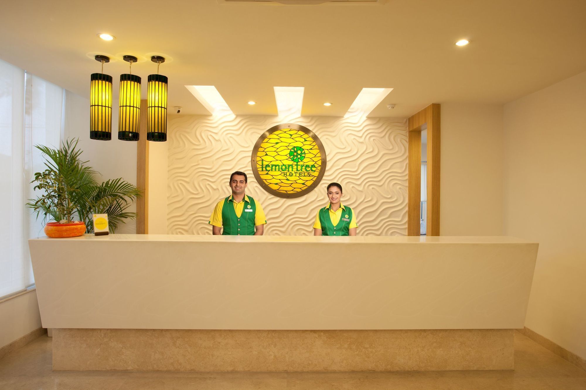 Lemon Tree Hotel Chandīgarh Екстериор снимка